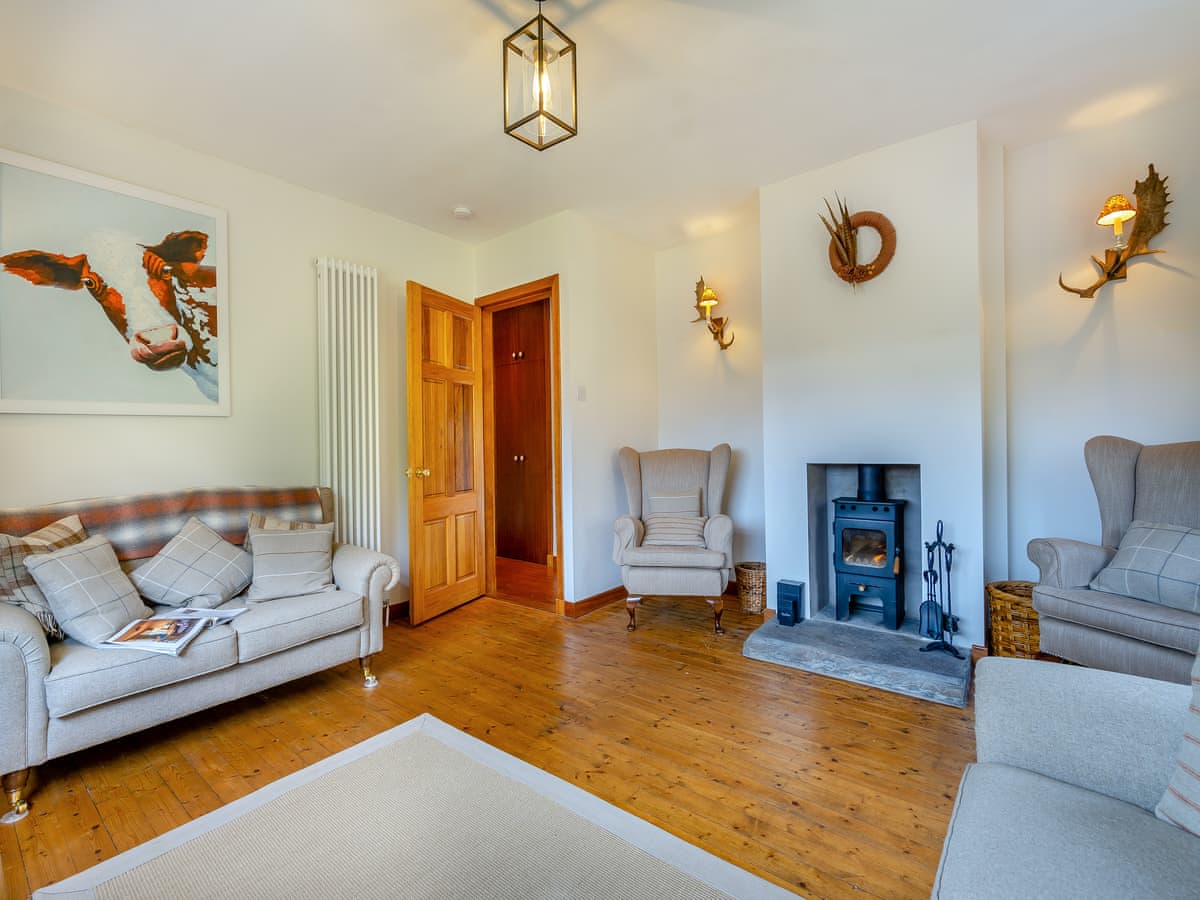 Clunie Dam Lodge, listing photograph 6