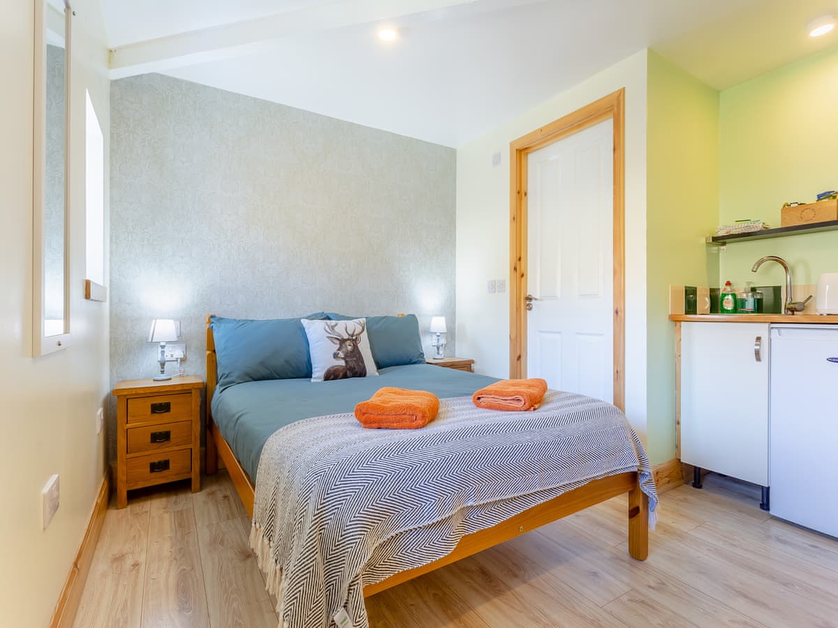 Inchnadamph Lodge Properties - Beinn Uidhe Studio Apartment, listing photograph 6