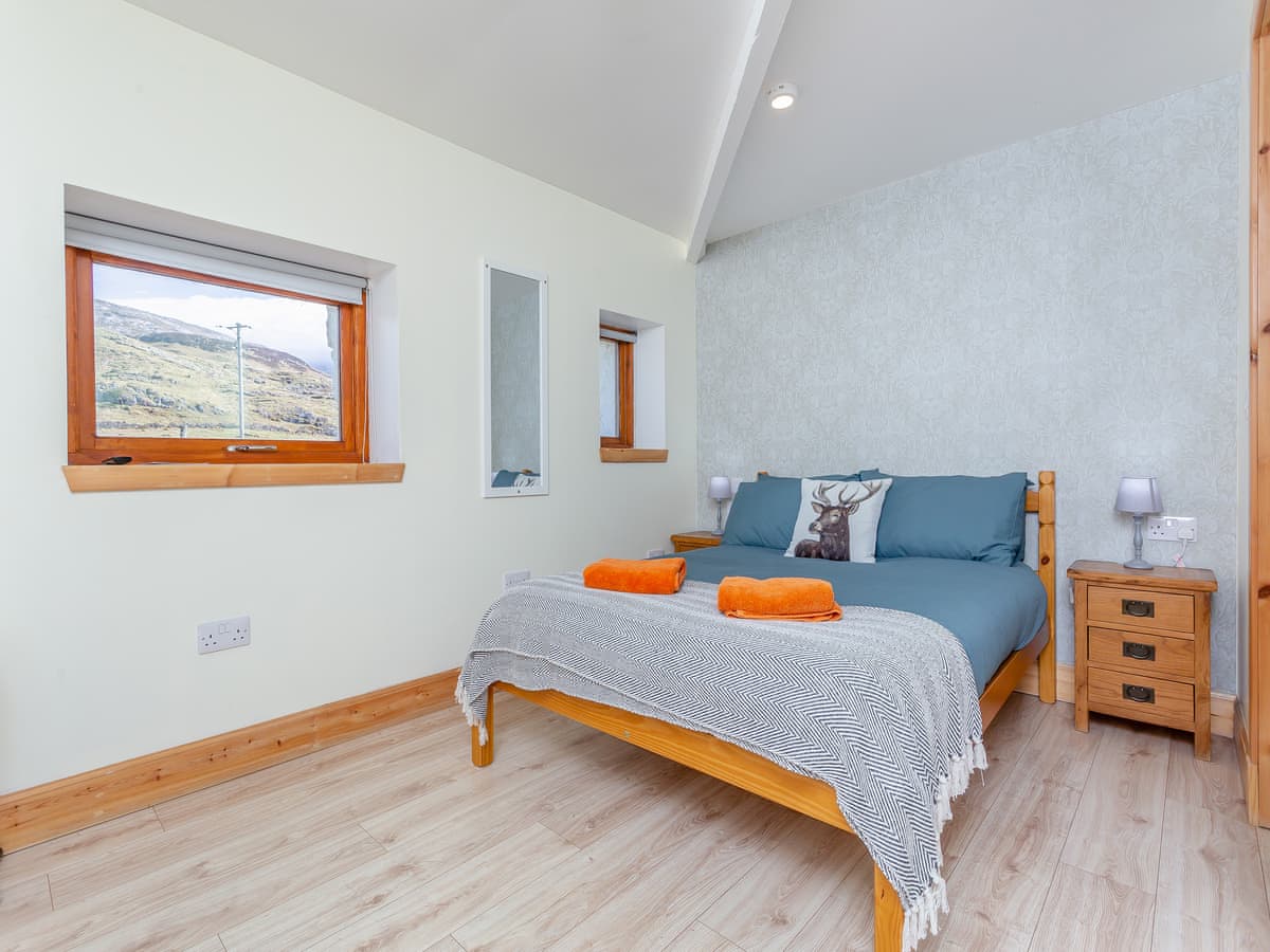 Inchnadamph Lodge Properties - Beinn Uidhe Studio Apartment, listing photograph 7