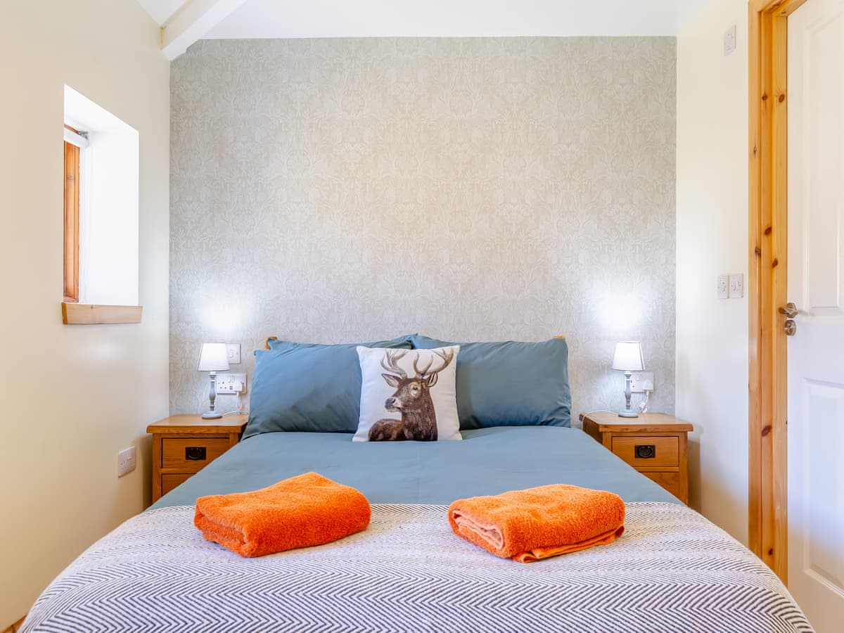 Inchnadamph Lodge Properties - Beinn Uidhe Studio Apartment, listing photograph 8