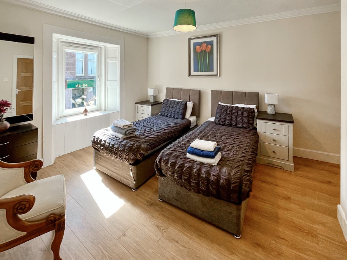 Struan House, listing photograph 8