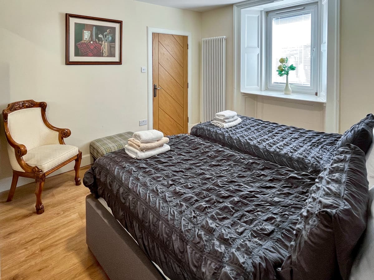 Struan House, listing photograph 11