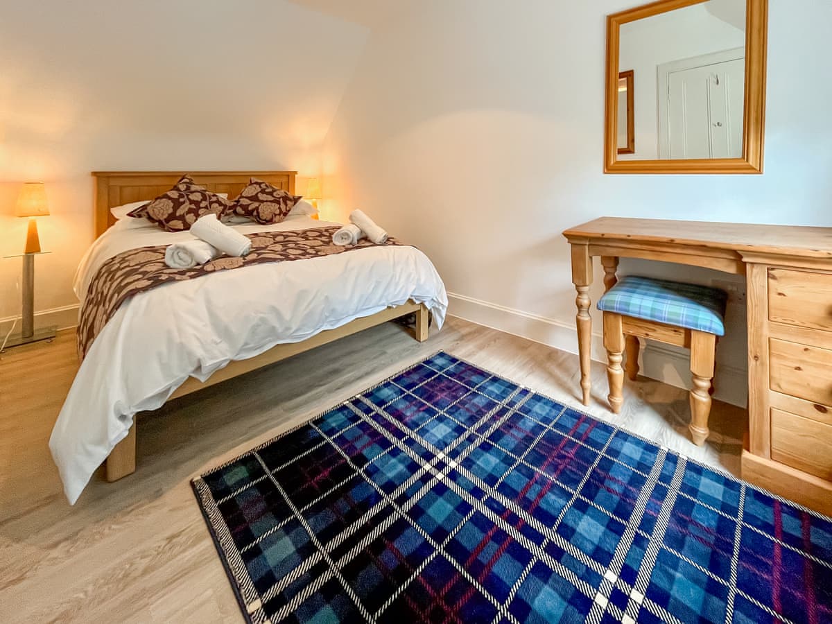 Hillview Holidays - Hillview Cottage, listing photograph 7