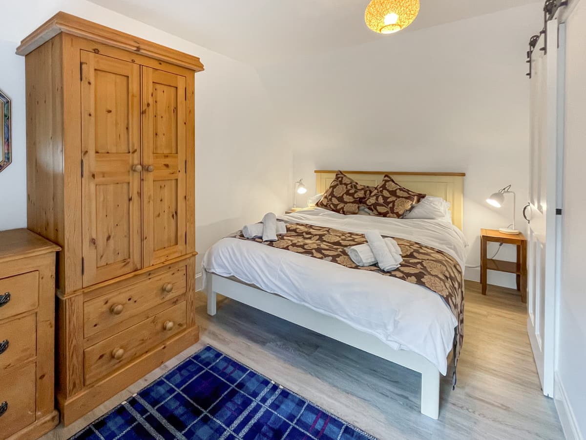 Hillview Holidays - Hillview Cottage, listing photograph 9
