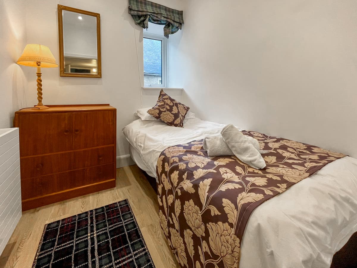 Hillview Holidays - Hillview Cottage, listing photograph 10