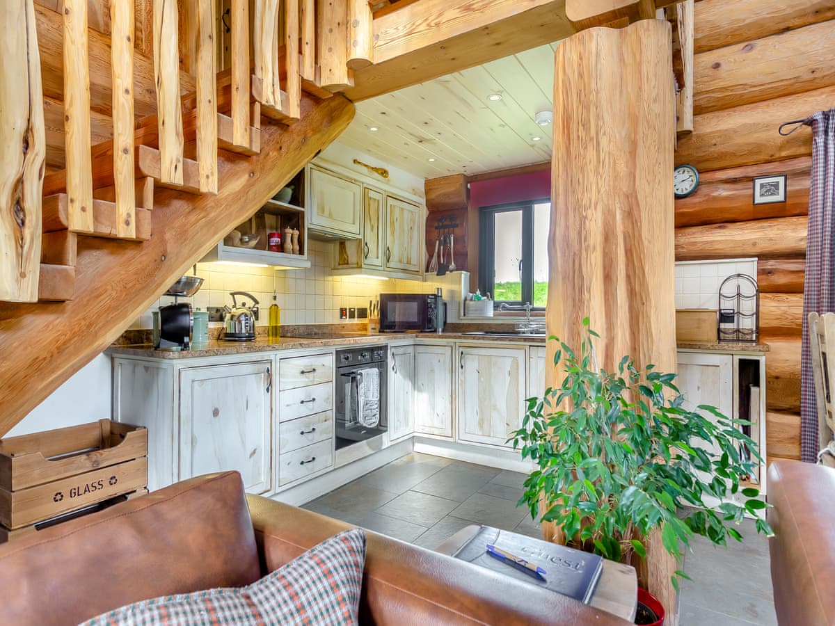 Eagle Brae - Sylvia, listing photograph 9
