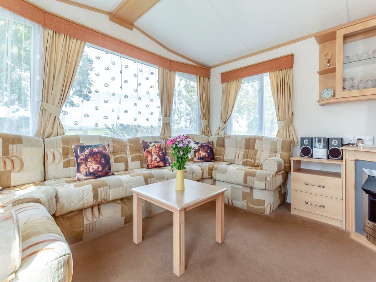 Sunny Firth, listing photograph 3