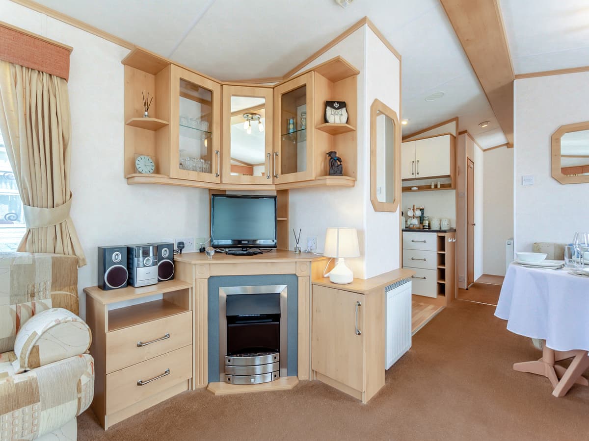 Sunny Firth, listing photograph 4