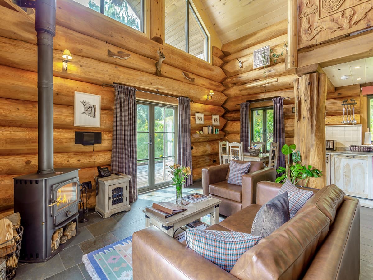 Eagle Brae - Parus, listing photograph 2