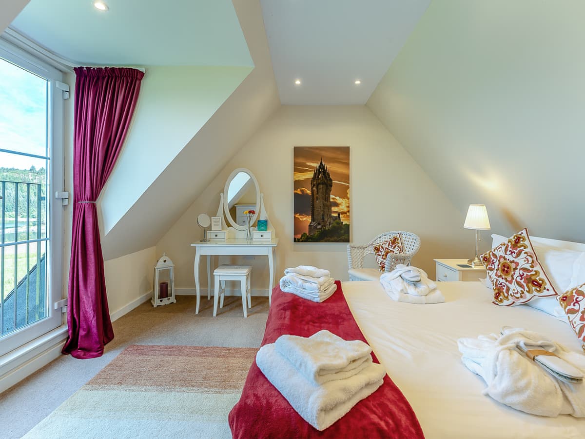 Osprey Hideaways - Kestrel Cottage, listing photograph 10
