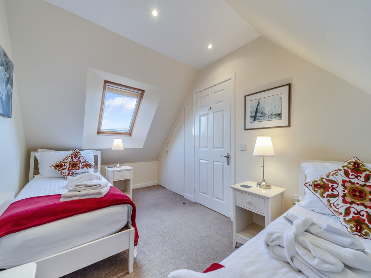 Osprey Hideaways - Peregrine Cottage, listing photograph 12