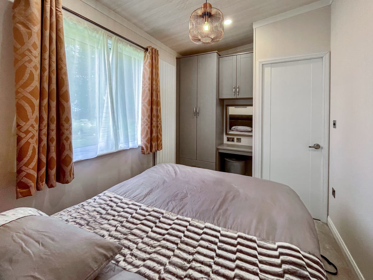 Woodland View, listing photograph 11