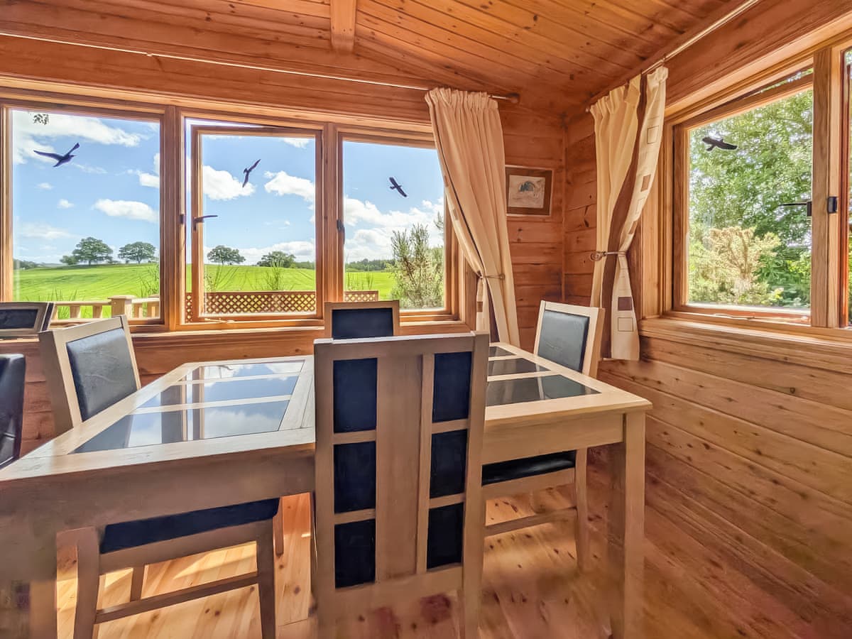 Red Kite Cottage, listing photograph 5