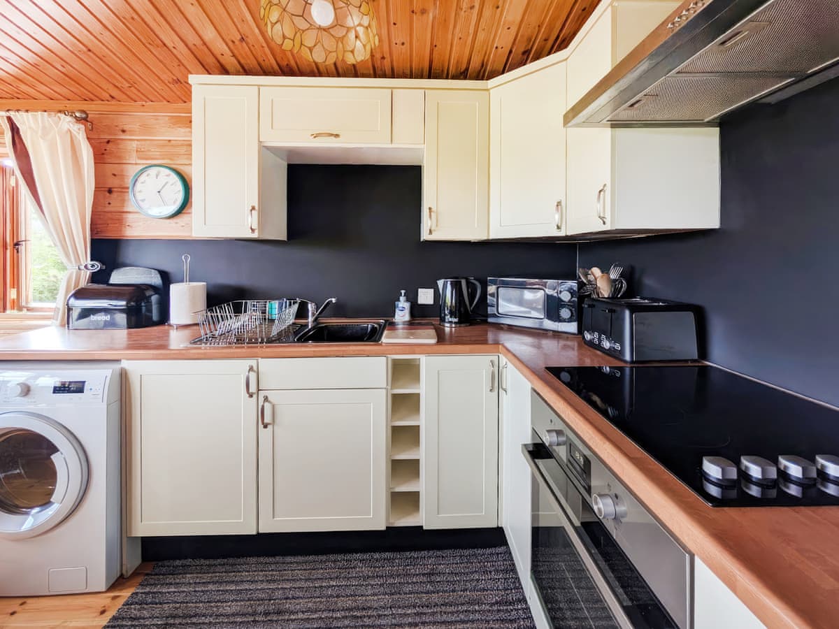 Red Kite Cottage, listing photograph 7