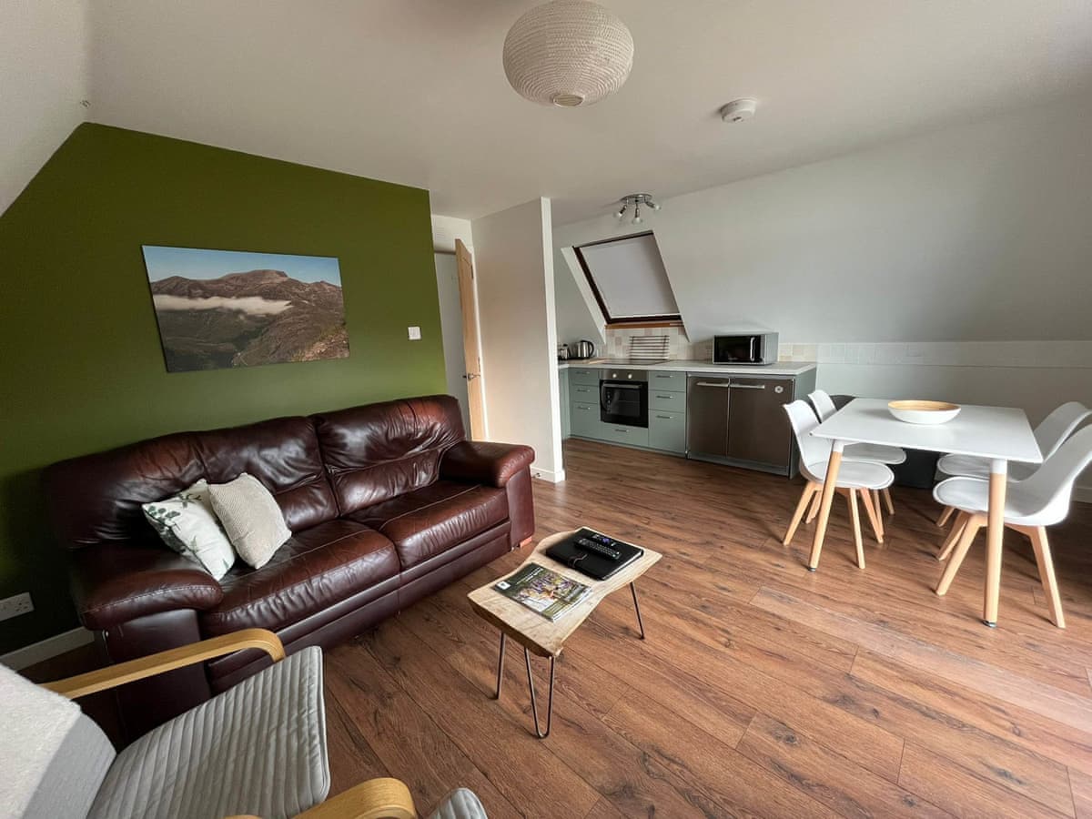 Kylesku Lodges - Ben Nevis, listing photograph 3