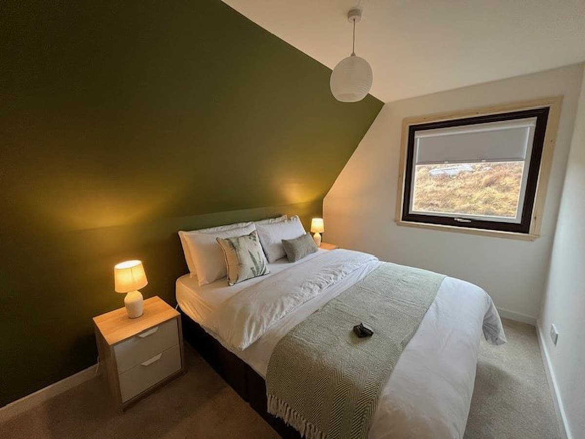 Kylesku Lodges - Ben Nevis, listing photograph 6