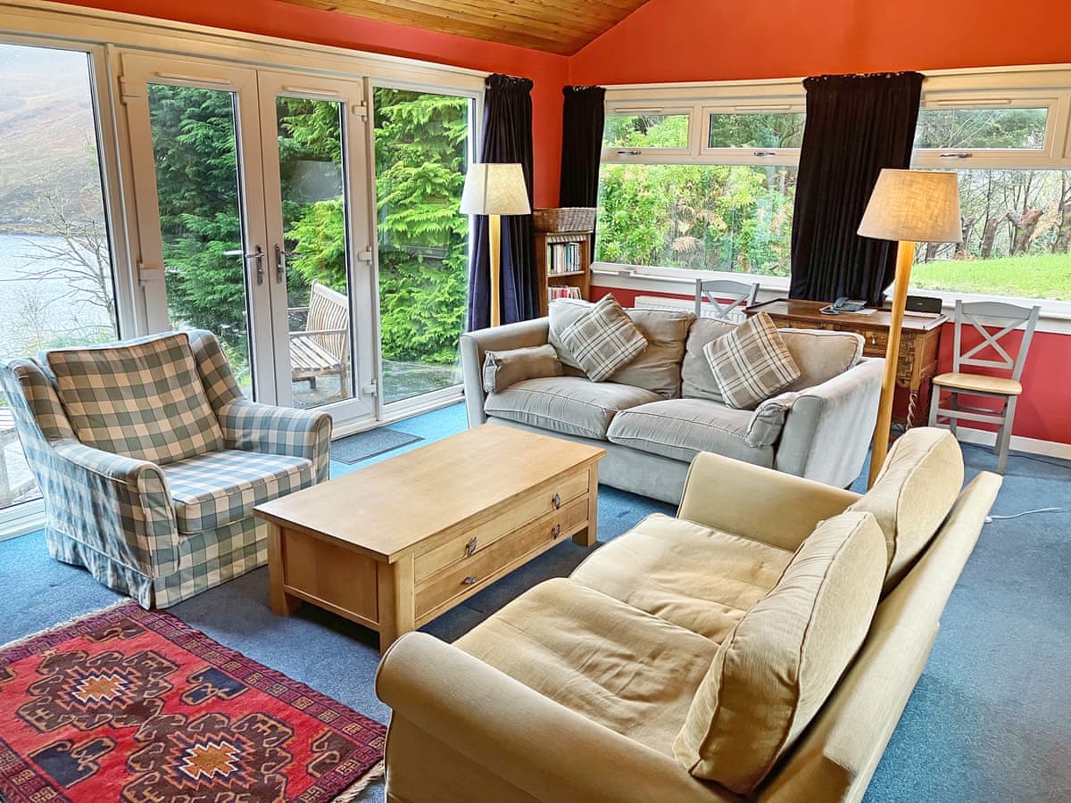 Ashburn Cottage, listing photograph 4