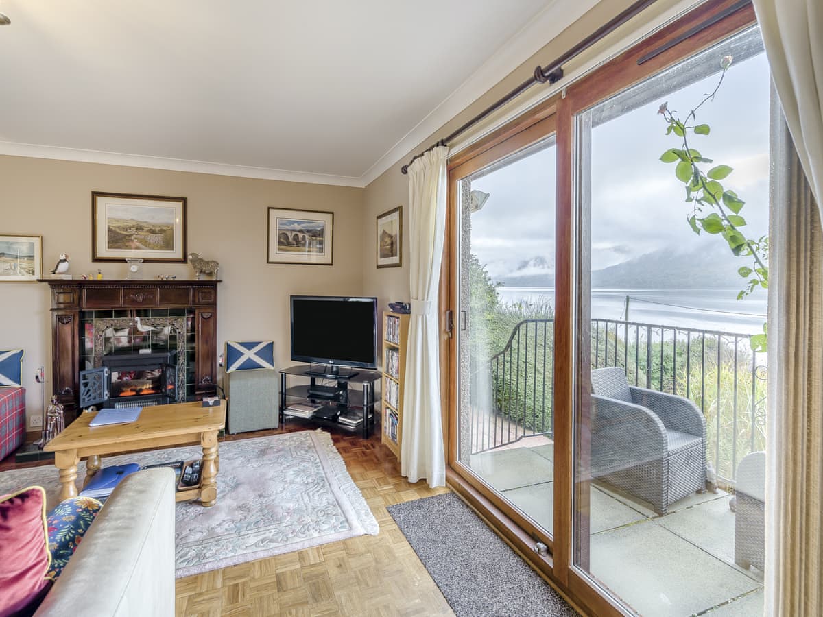 Lochside View, listing photograph 4