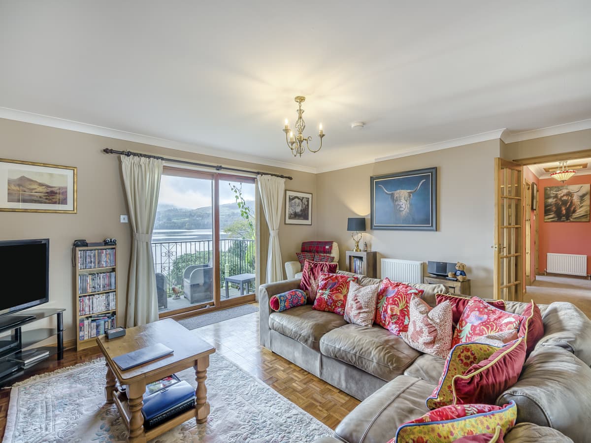 Lochside View, listing photograph 5