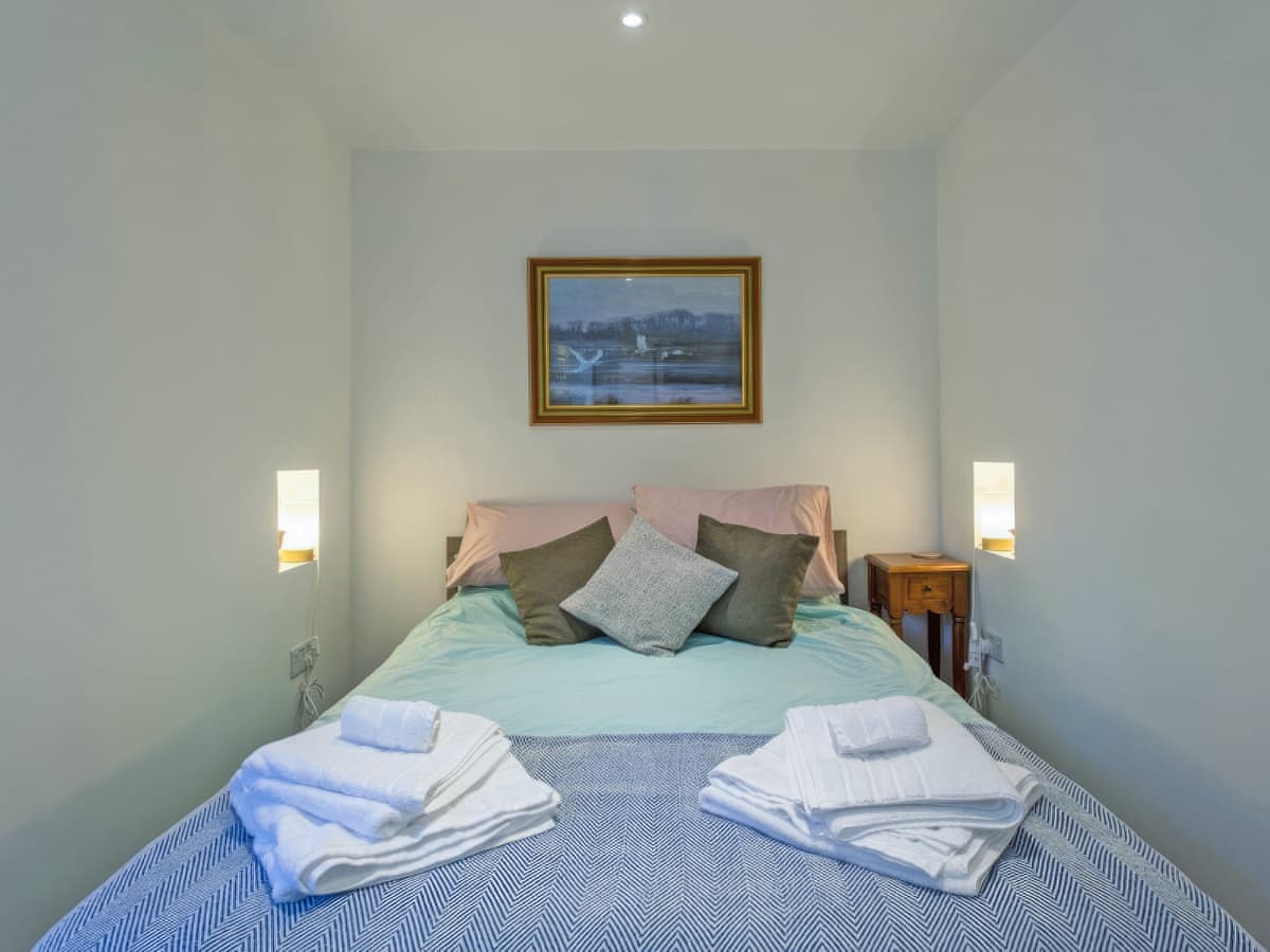 The Bungalow, listing photograph 9