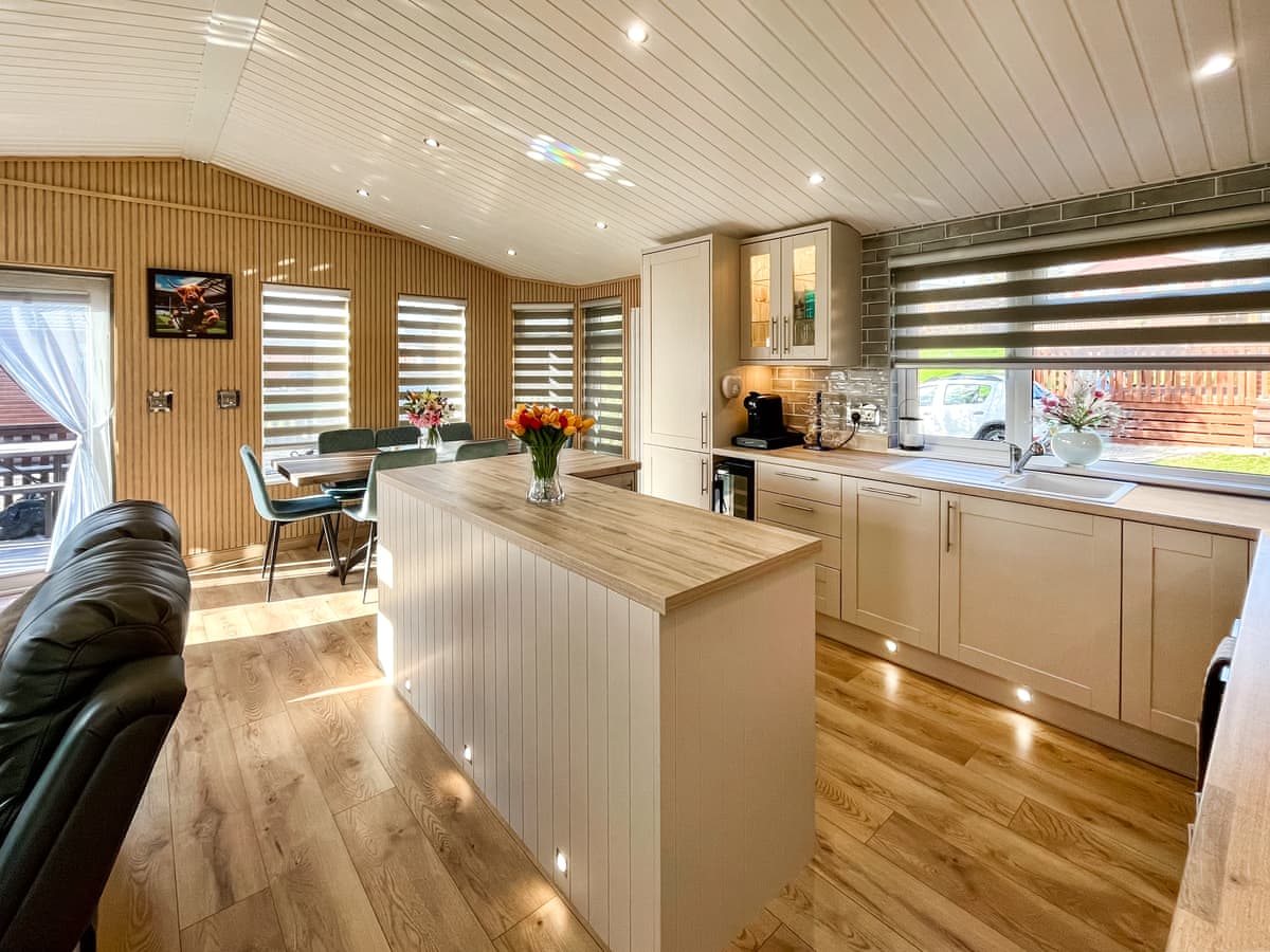 Haven Lodge, listing photograph 8