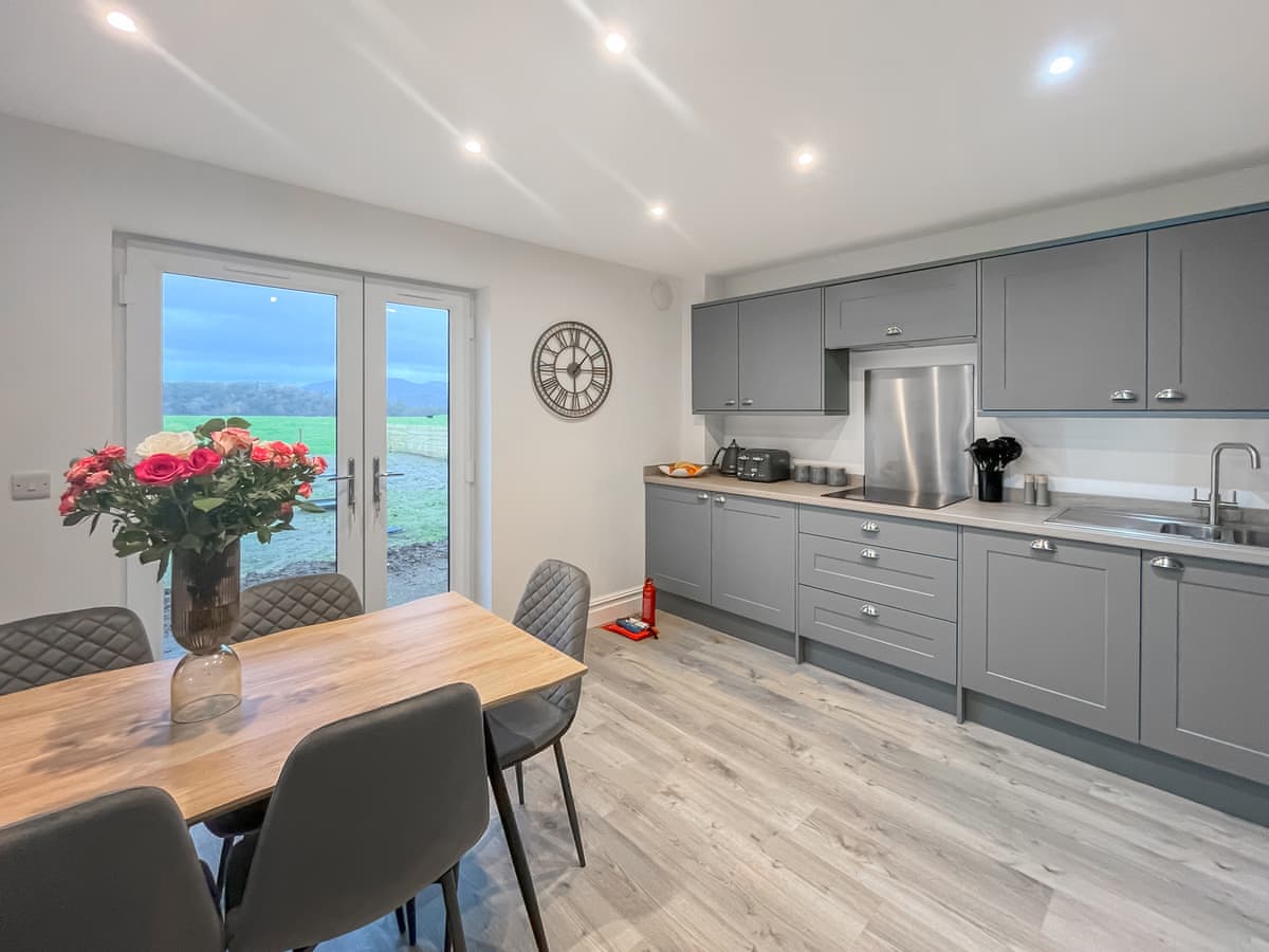 Eriska View, listing photograph 7