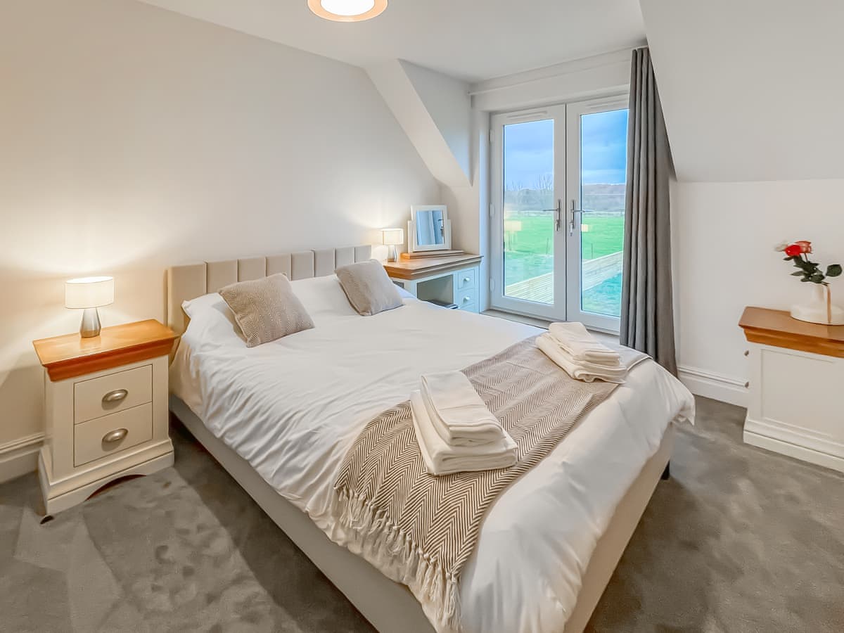 Eriska View, listing photograph 8
