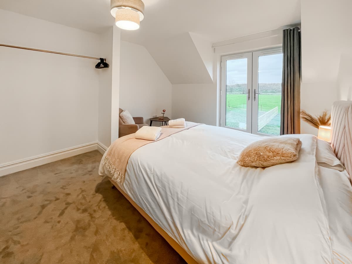 Eriska View, listing photograph 12