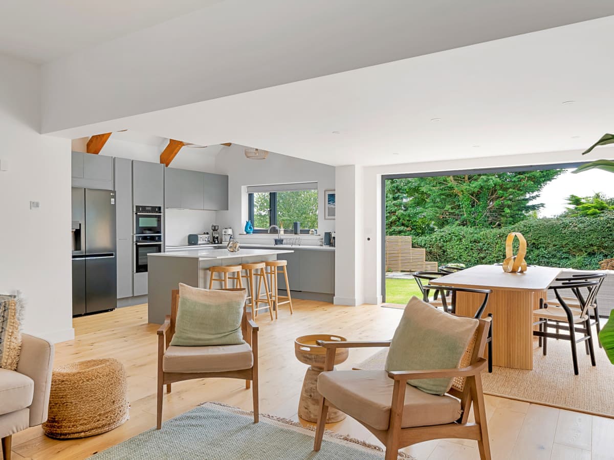 Brookside Cottage, listing photograph 4