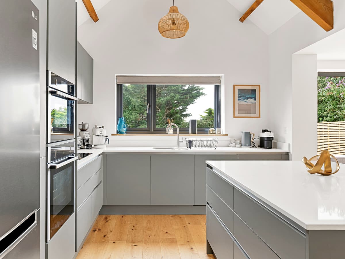 Brookside Cottage, listing photograph 10
