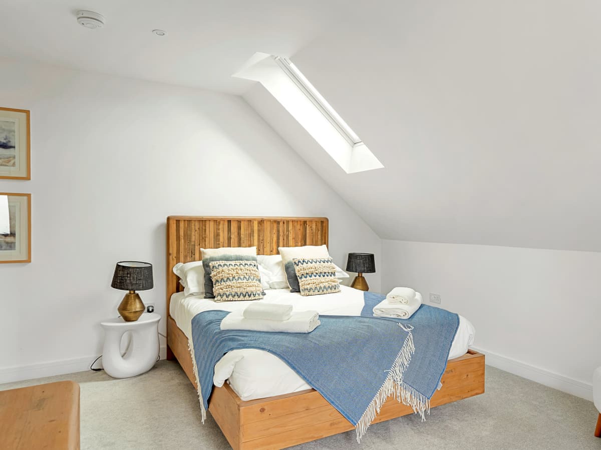 Brookside Cottage, listing photograph 12