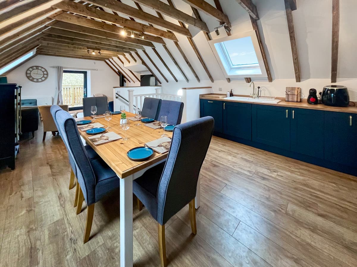 Wellness Cottage at Tomnauld Farm, listing photograph 4