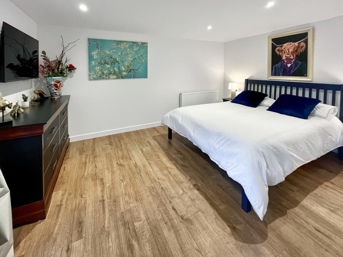 Wellness Cottage at Tomnauld Farm, listing photograph 8