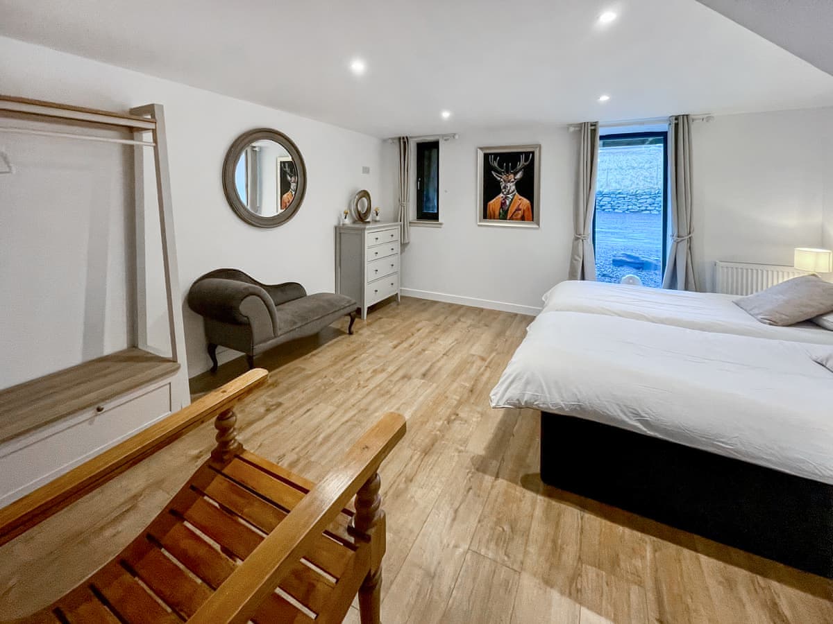 Wellness Cottage at Tomnauld Farm, listing photograph 12