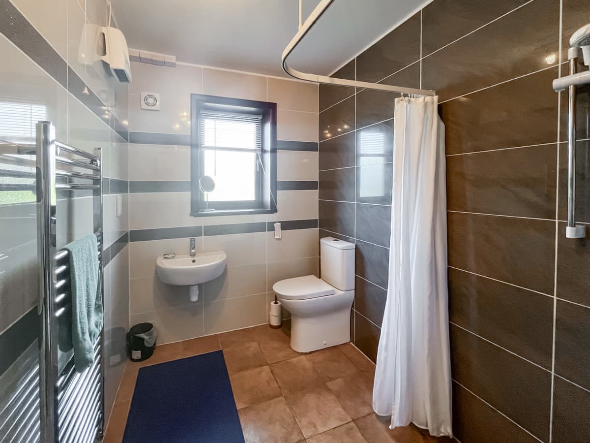 Woodburn Cottage, listing photograph 12