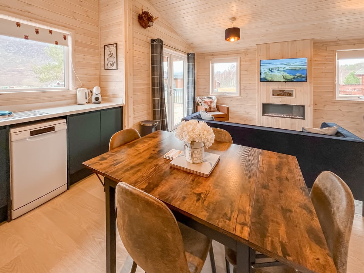 Invernahavon - The Byre, listing photograph 3