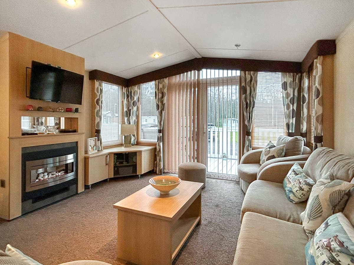 Angus Caravan, listing photograph 2