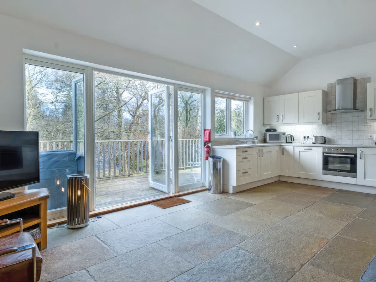 Crianlarich Retreats - Garth Cottage, listing photograph 3
