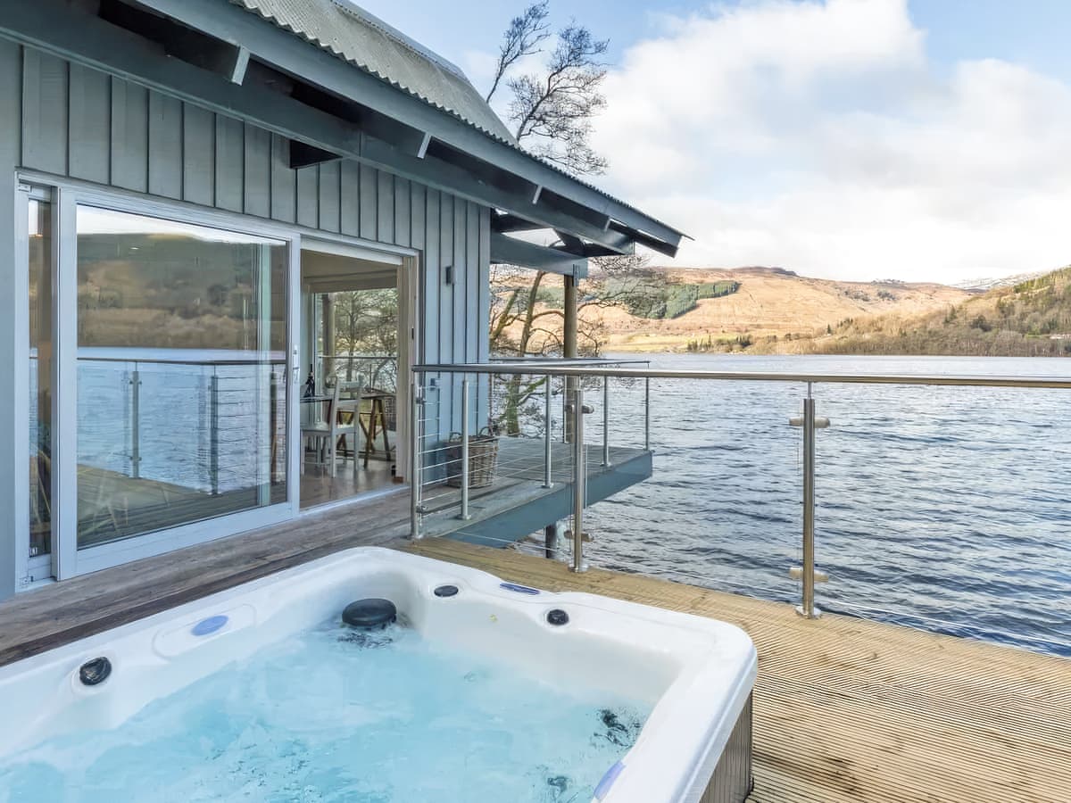Loch Tay Lodges - Osprey Boathouse, listing photograph 2