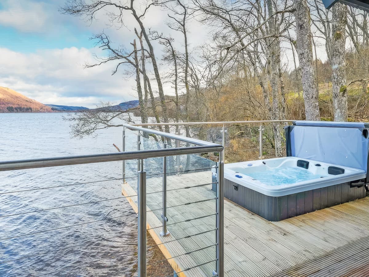 Loch Tay Lodges - Osprey Boathouse, listing photograph 10