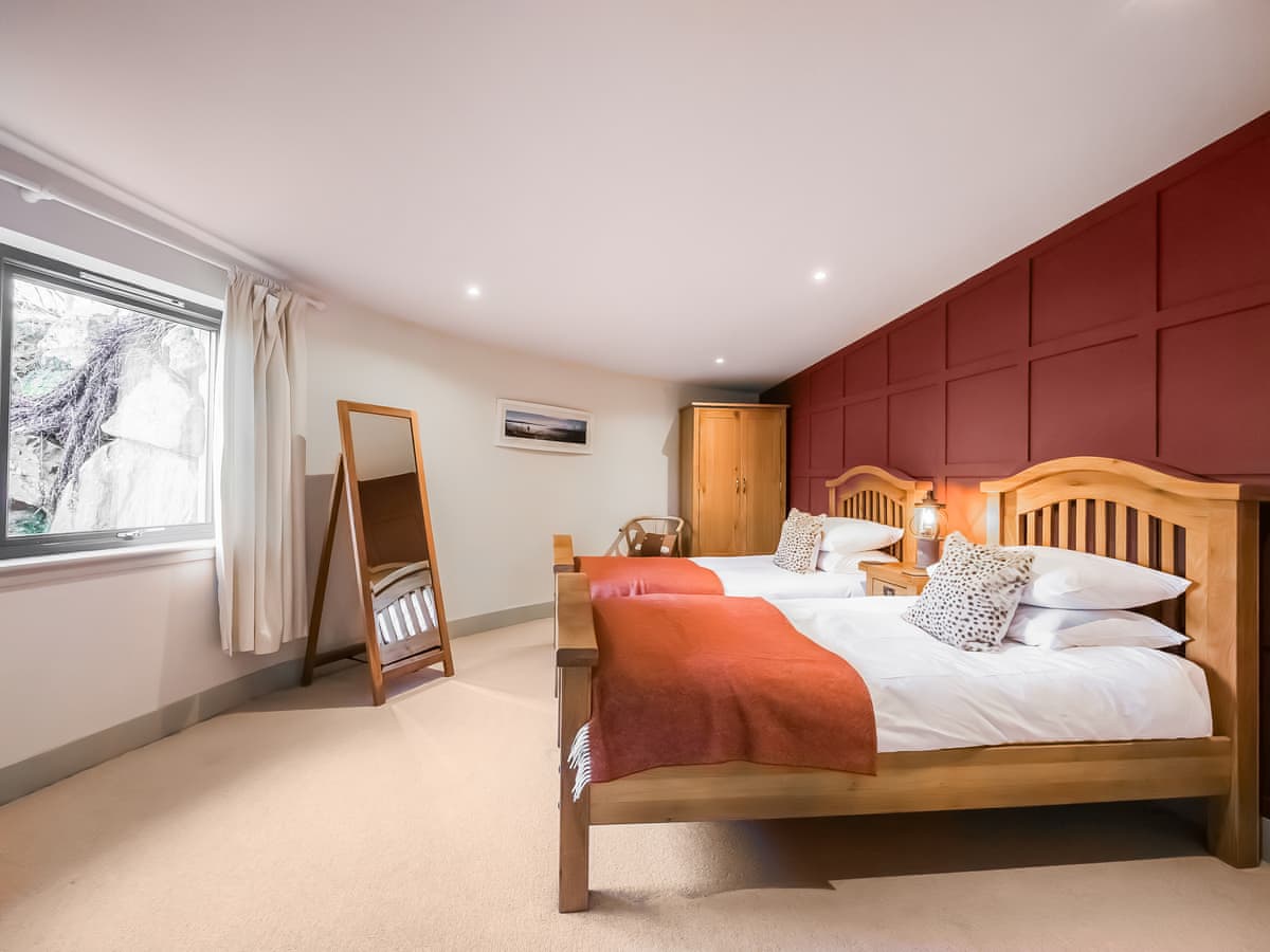 Crianlarich Retreats - Otter's Holt, listing photograph 10