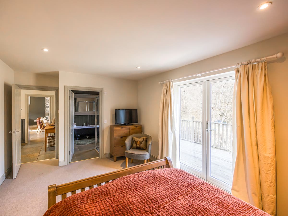 Crianlarich Retreats - Ghillie's Cottage, listing photograph 10