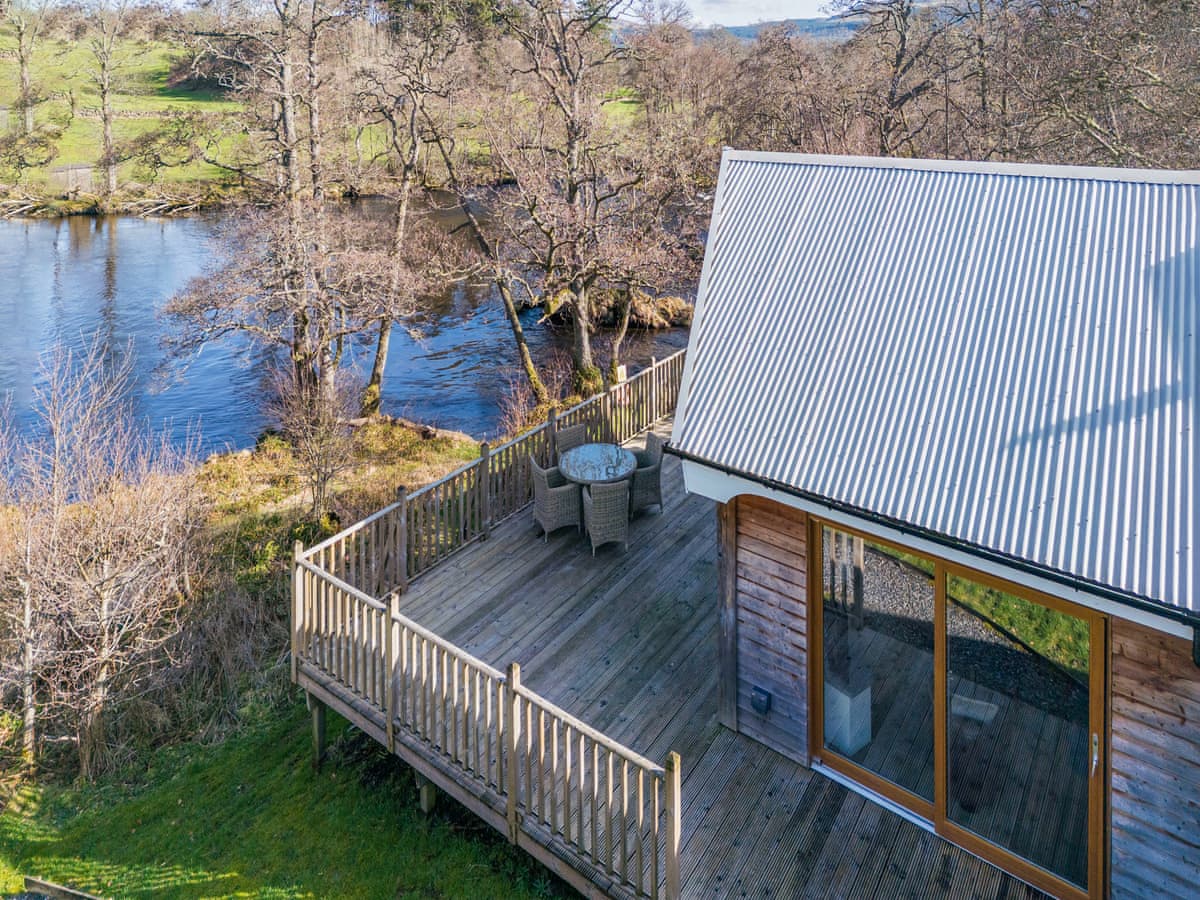 Crianlarich Retreats - Riverbank Cottage, listing photograph 12