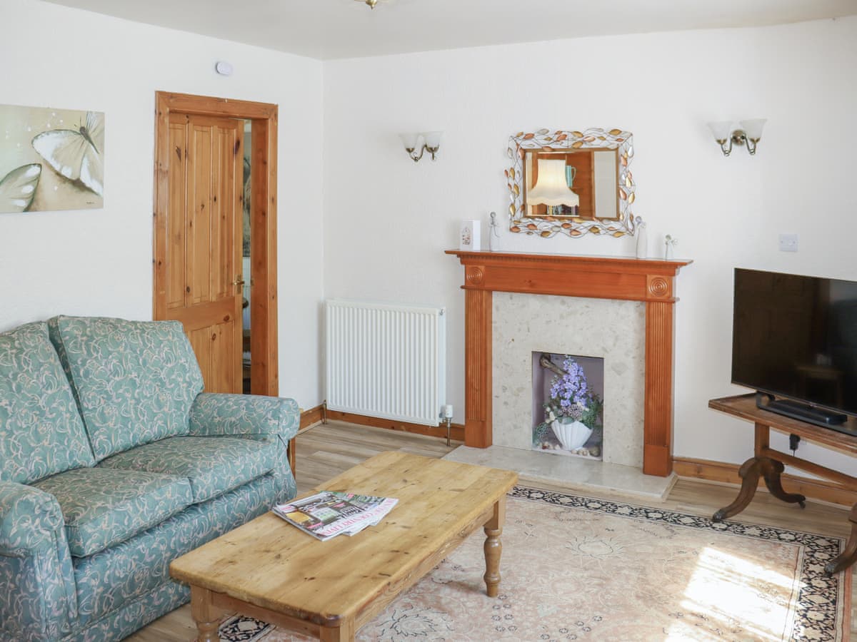 Weaver's Cottage, listing photograph 2