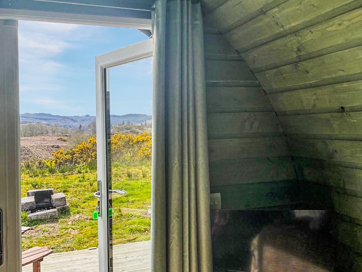 Leraigs Glen Farm Pods - Oban Pod, listing photograph 11