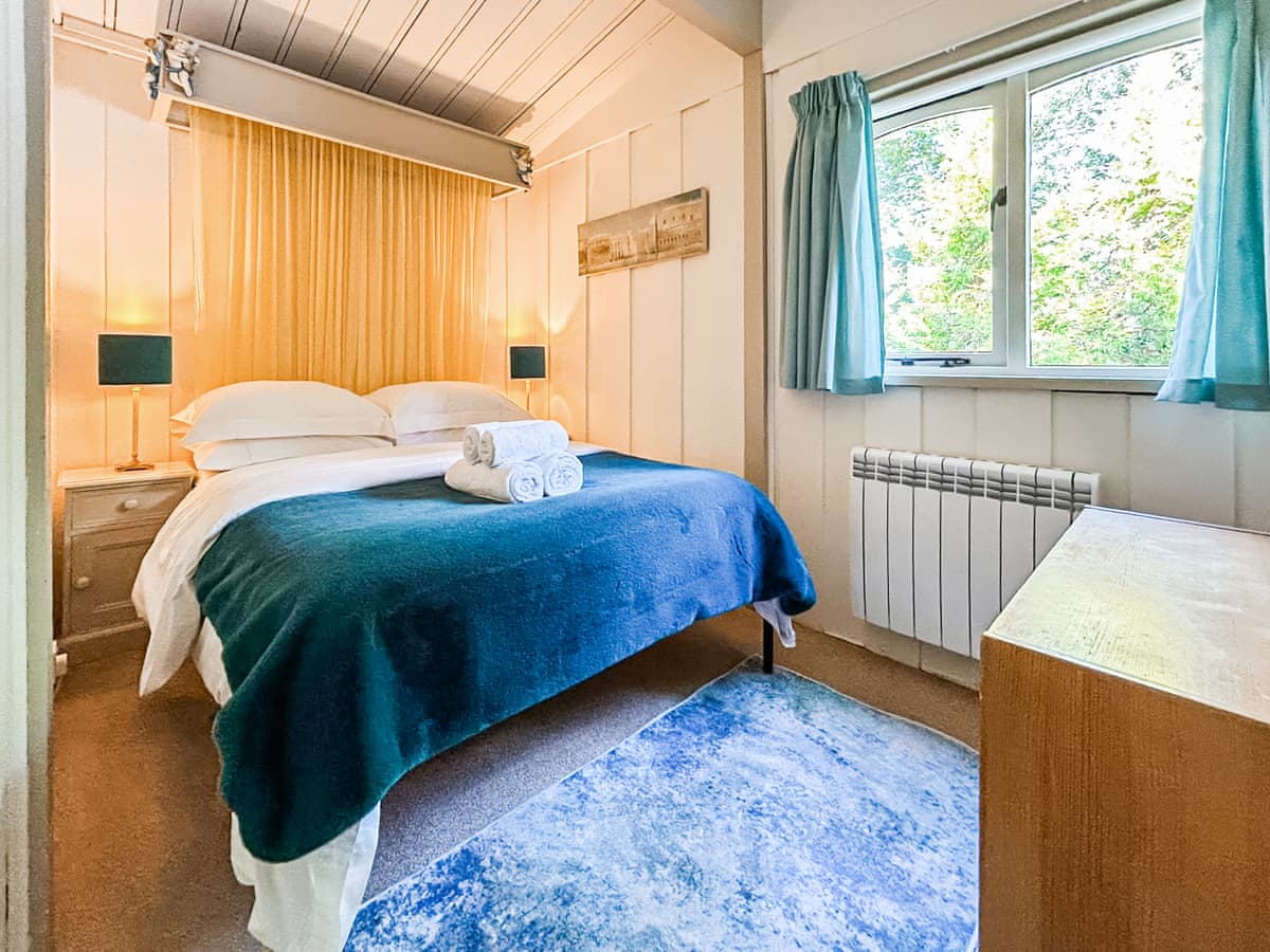 Lochend Chalets - Log Cabin 2, listing photograph 10