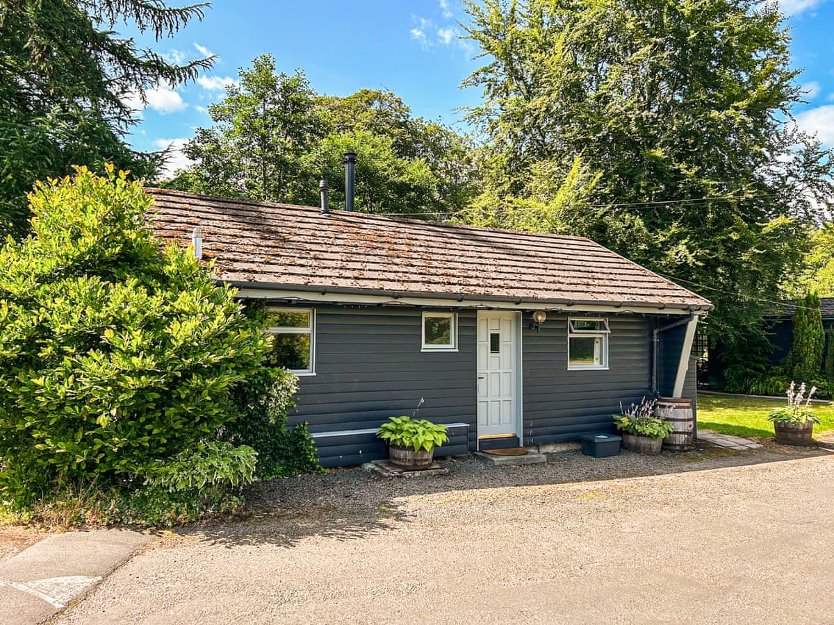 Lochend Chalets - Pine Lodge