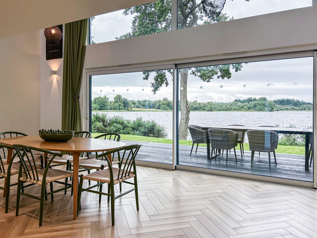 Lochend Chalets - Cormorant, listing photograph 3
