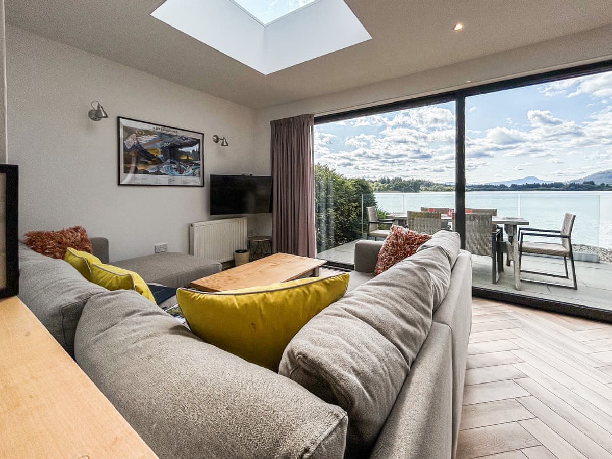 Lochend Chalets - Mallard Lodge, listing photograph 2