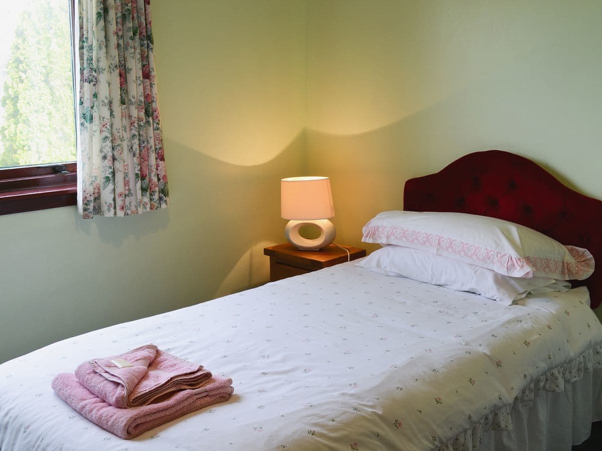 The Cottage, listing photograph 6